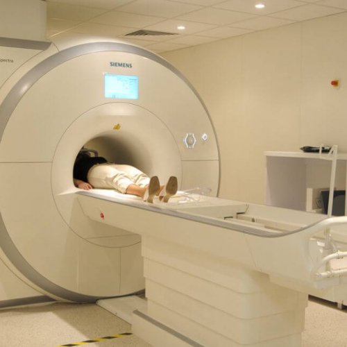 Nowoczesna pracownia rezonansu magnetycznego i tomografii komputerowej otwarta w Krakowie